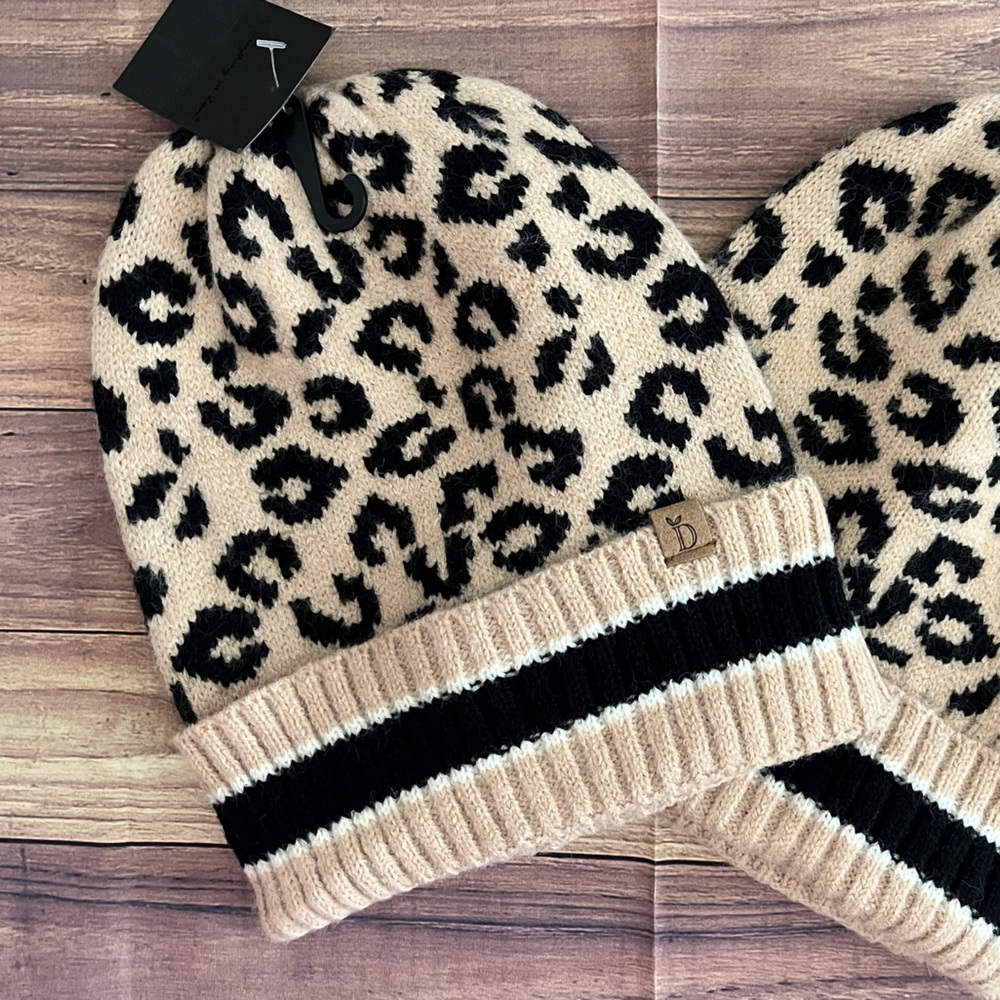 Leopard Print Beanie - Tan and Black NWT